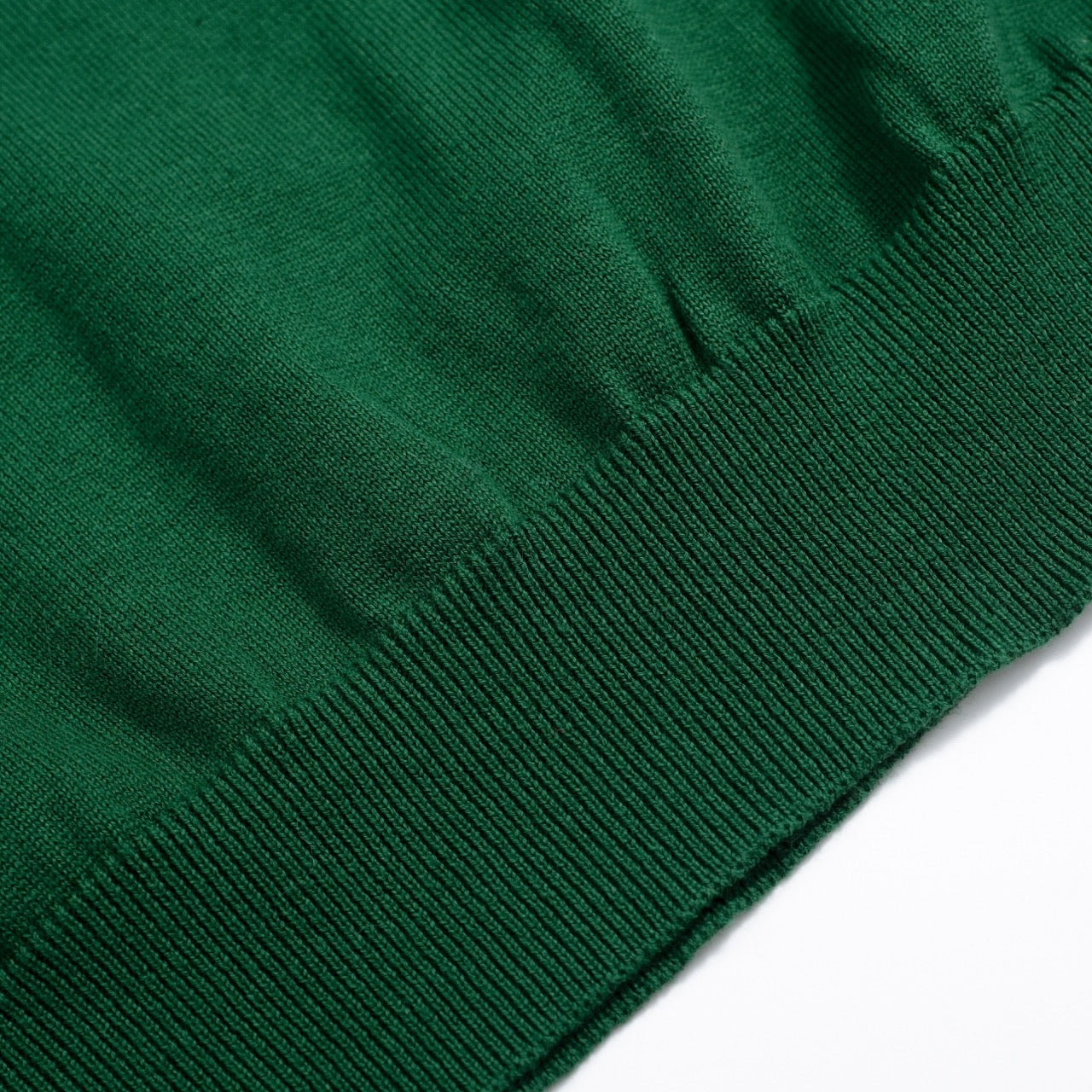 Haut uni à manches longues en tricot vert armée pour hommes