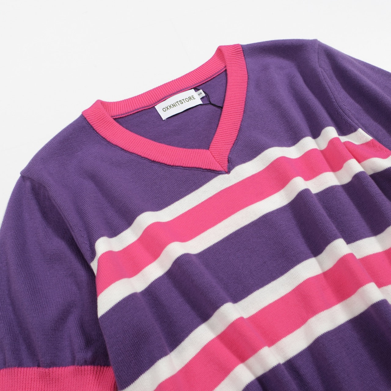 Women's striped purple knit V-neck T-shirt