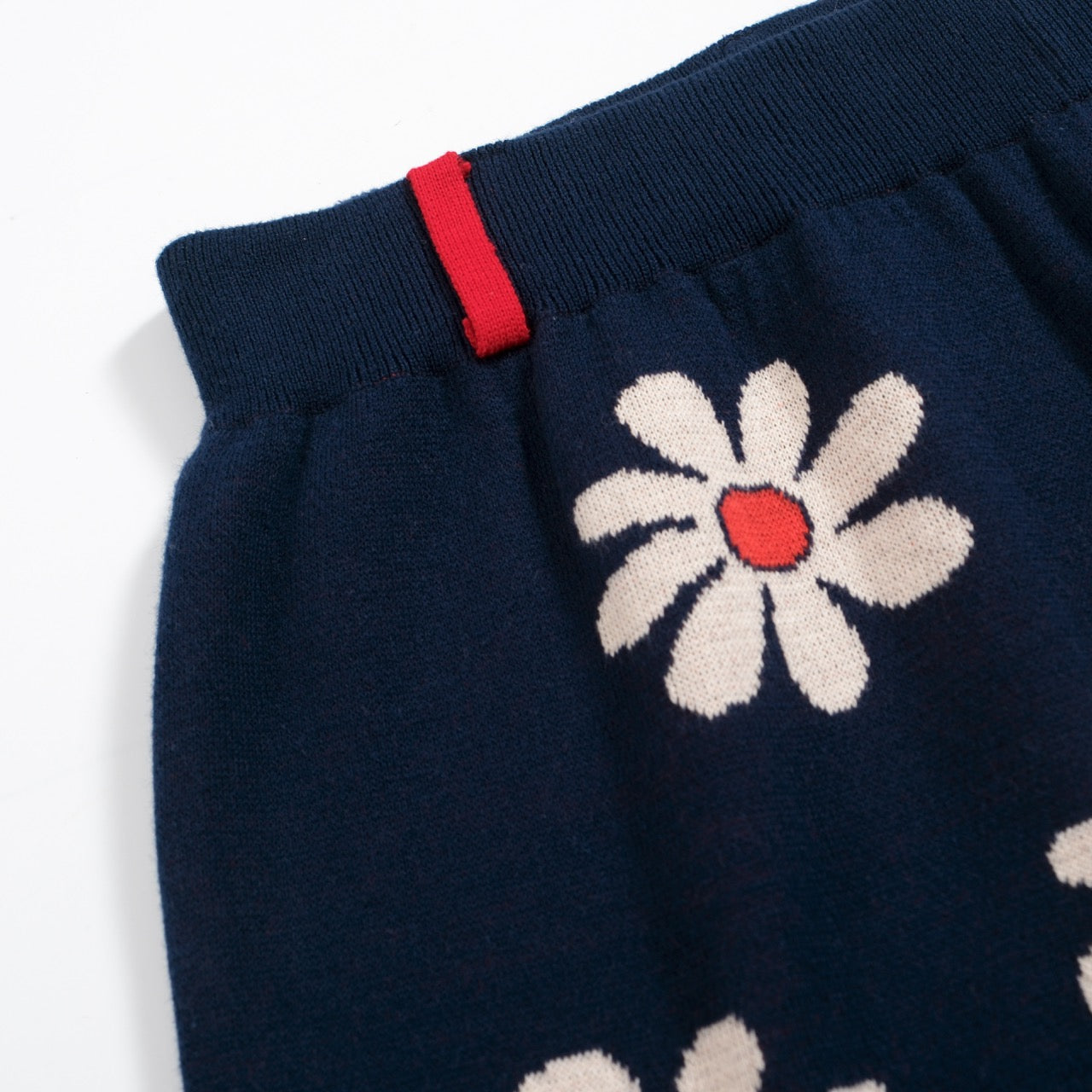 Men's navy blue vintage floral knit shorts