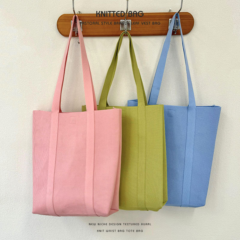 Solid color knitted tote bag