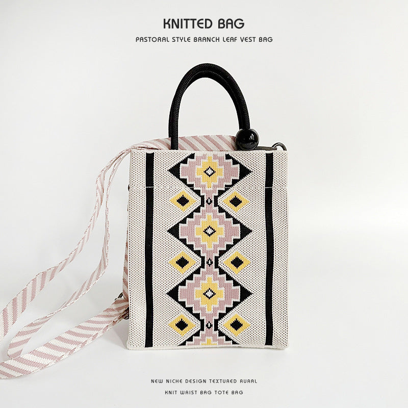 Luxurious patterned shoulder and crossbody knitted bag