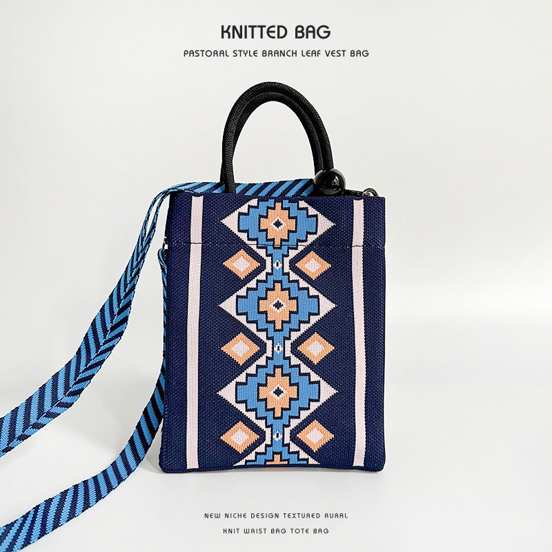 Luxurious patterned shoulder and crossbody knitted bag