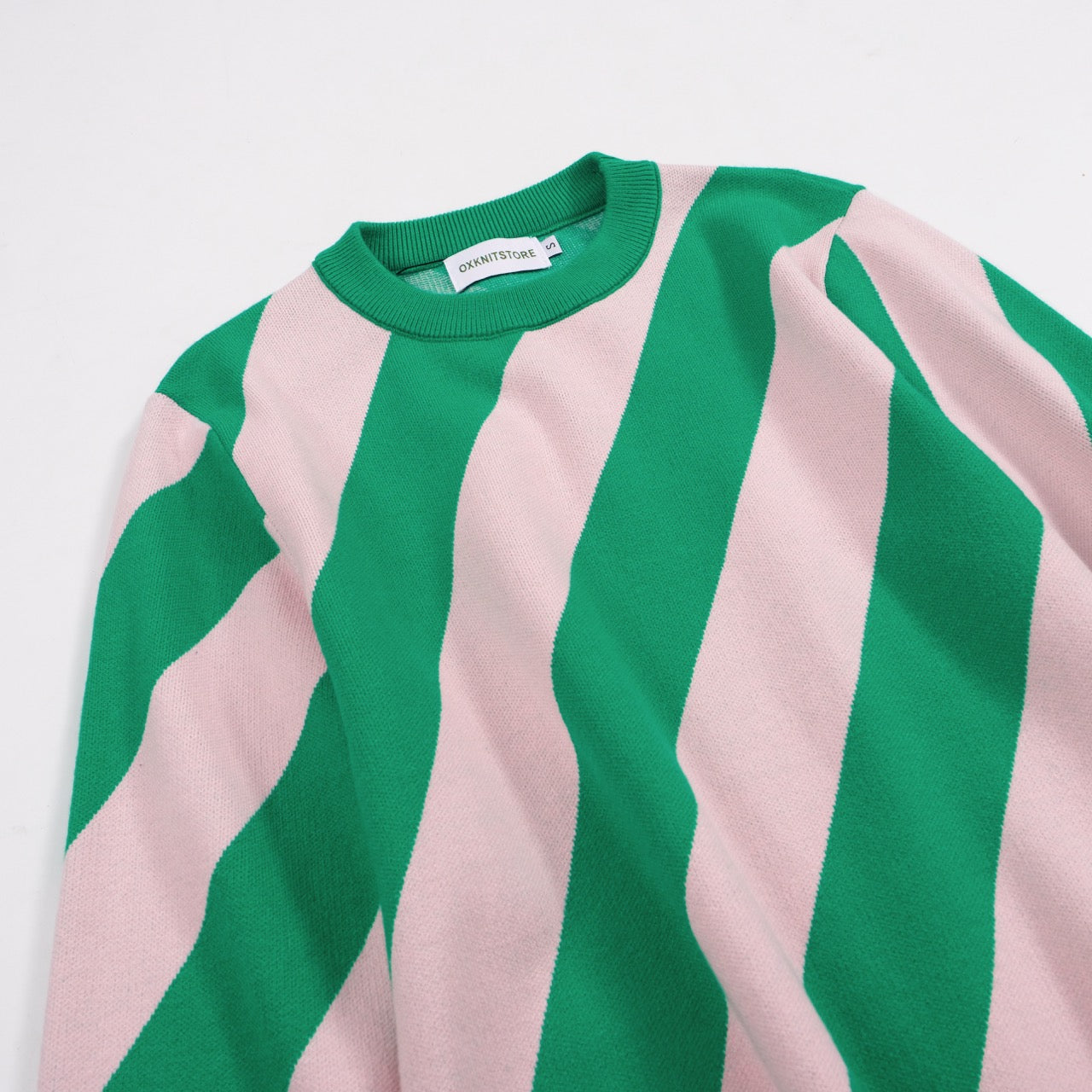 Women's vintage green striped knit T-shirt