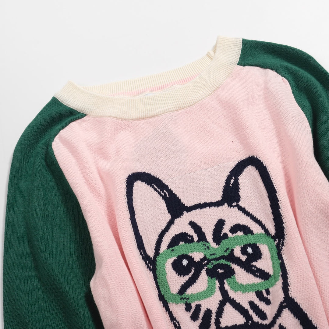 Grüne Ärmel für Frauen passen zum französischen Bulldoggenpullover