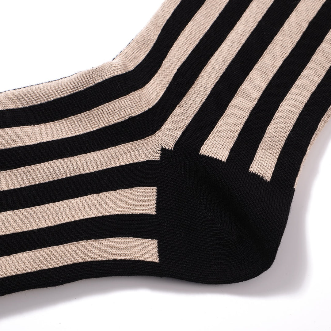 Streifen Socken mit mittlerer Kälte vertikale Streifen kontrastfarbene Farbbaumwäsche Socken