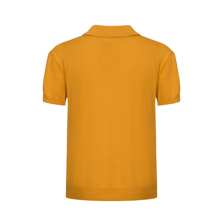 Polo de punto de color amarillo claro para hombres con vino tinto y rayas blancas